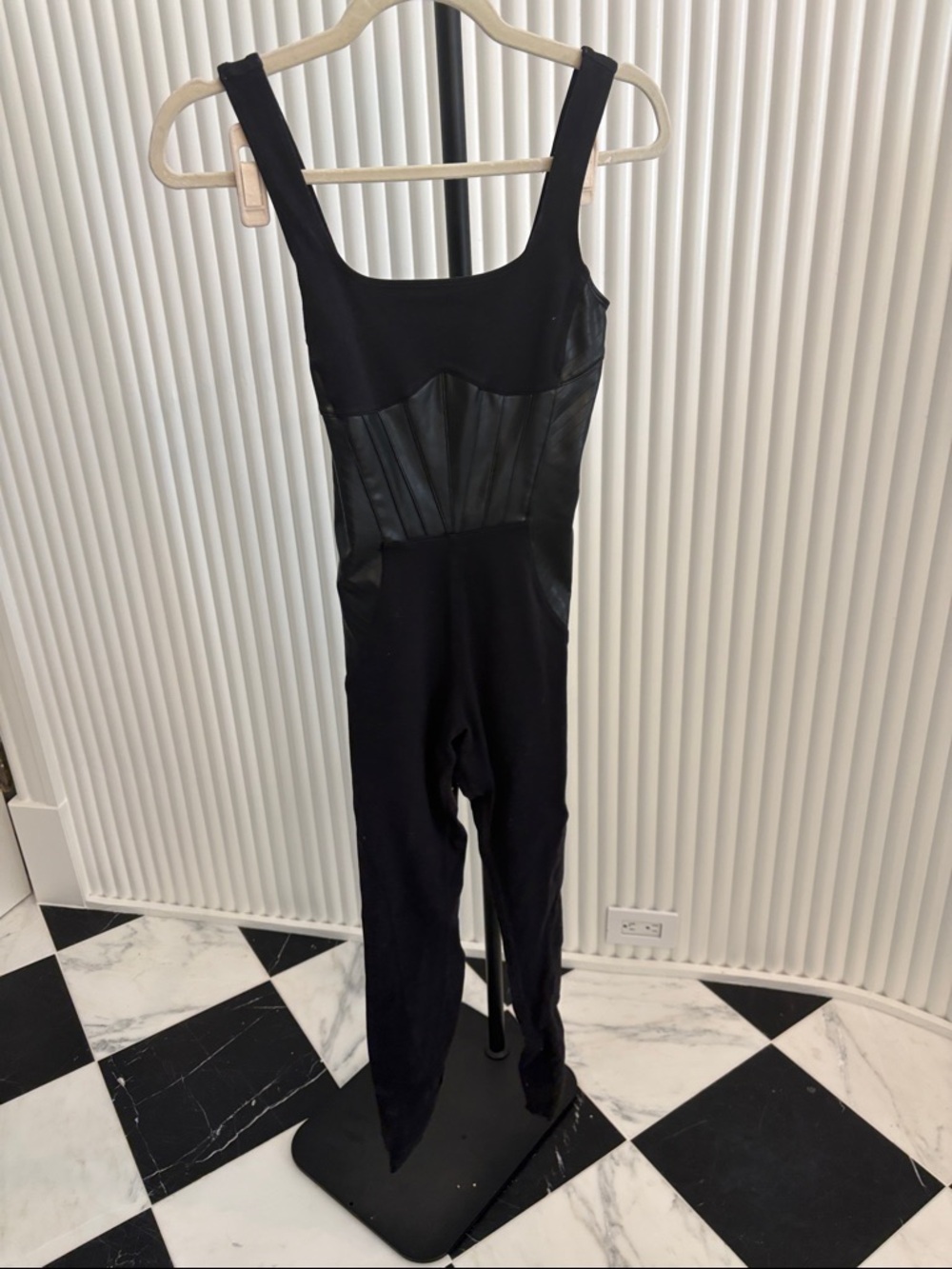 ALO Yoga Black Scoop-Neck Paneled Jumpsuit